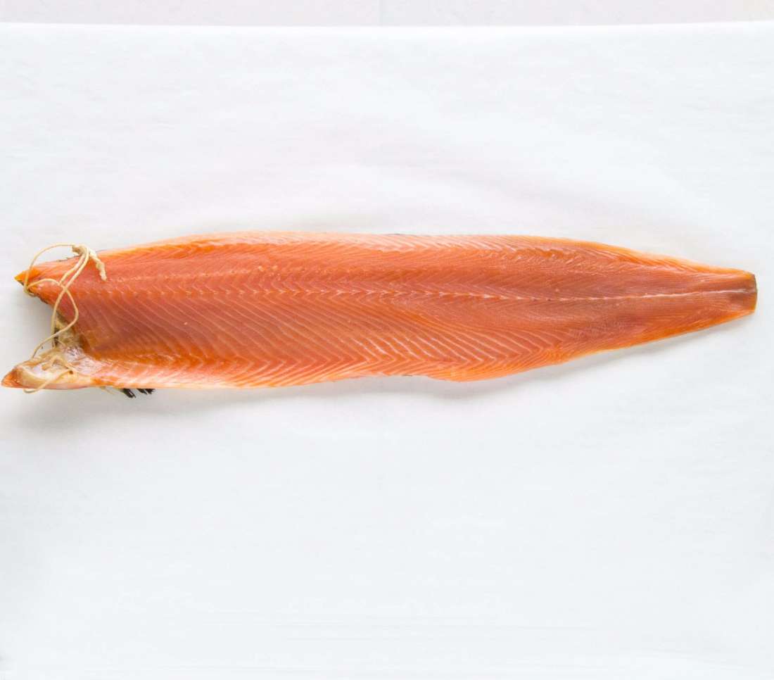 000938 SALMON WHOLE SMOKED