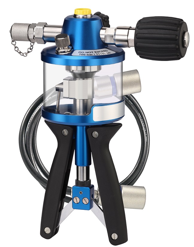 651634 PRESSURE CALIBRATOR SIKA, P1000.2 HYDRAULICOIL 0-1000BAR