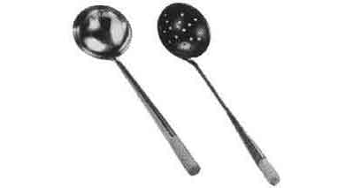 173654 SOUP LADLE CHINESE STEEL, PERFORATED 130MM DIAM