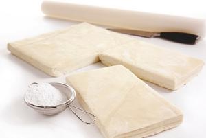 001554 PASTRY PUFF UNCOOKED FROZEN